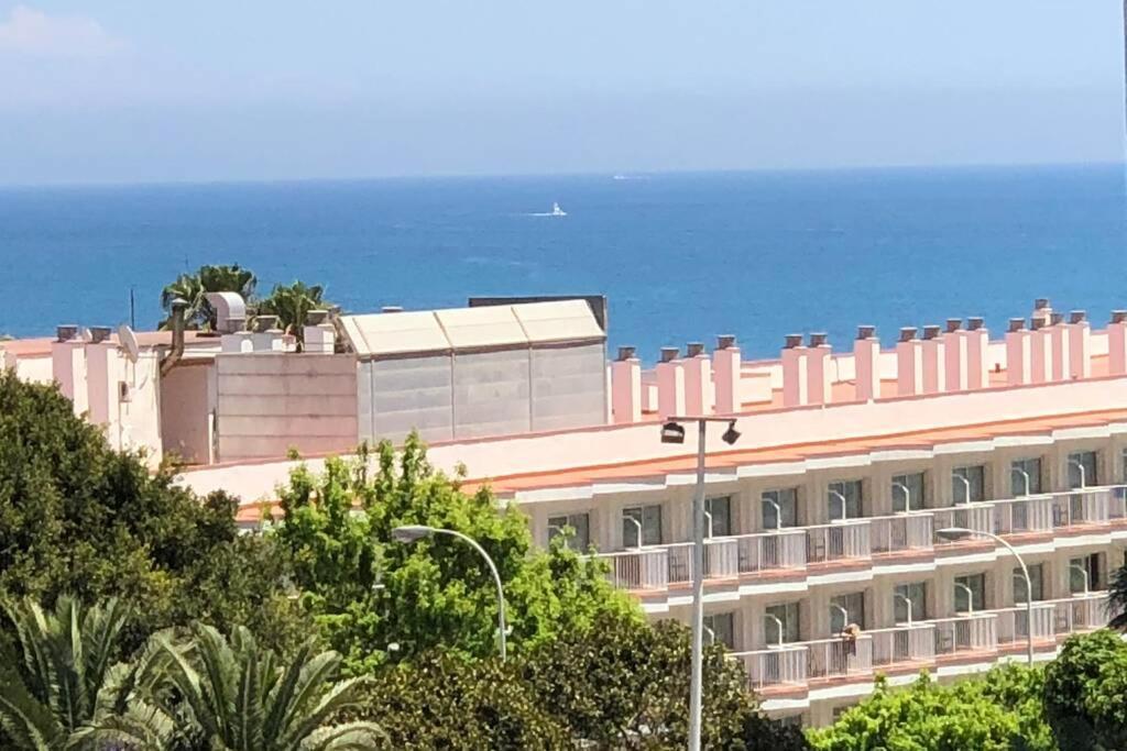 Carihuela Front Beach Torremolinos Exterior photo